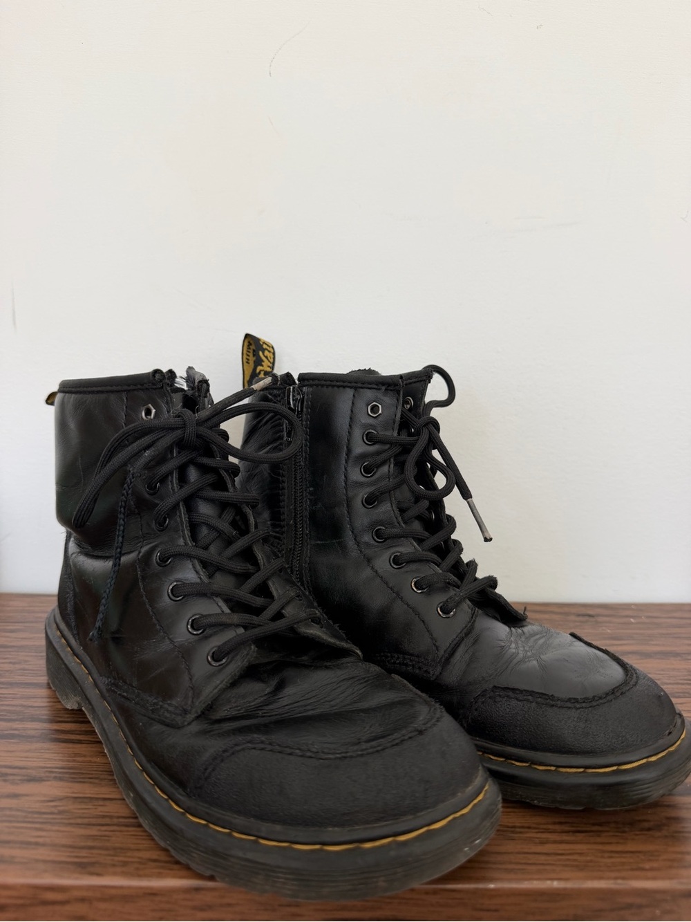 Dr. Martens Docs Kids Black Leather Lace-Up Work Boots Overlay Sz US 4